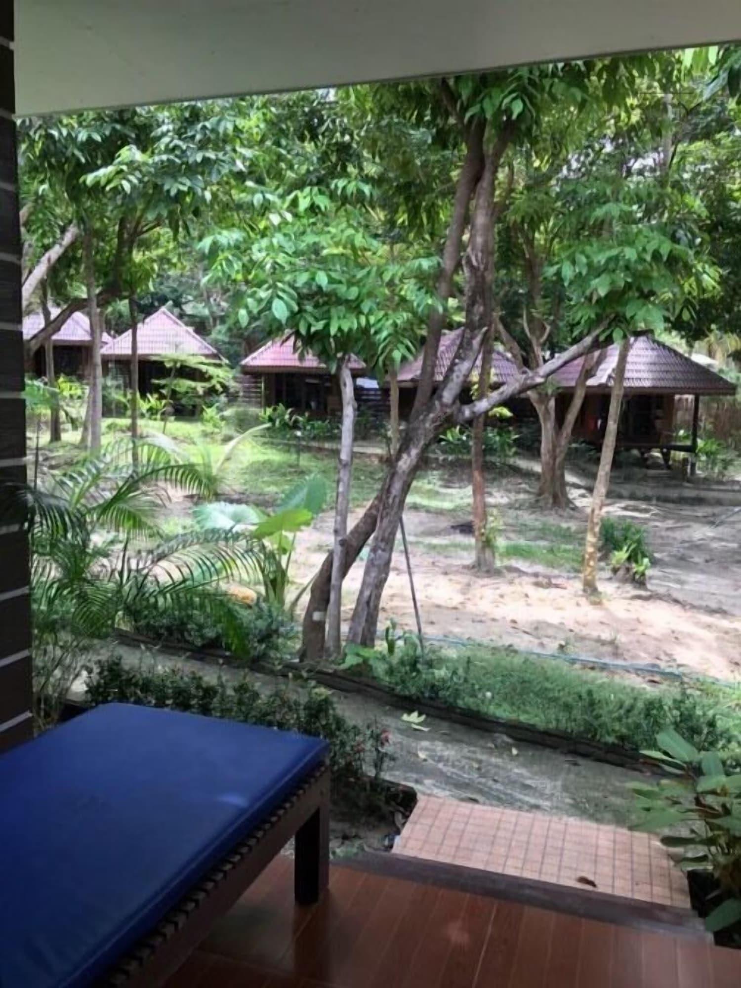 Lipe Sunset Forest Resort Exterior photo