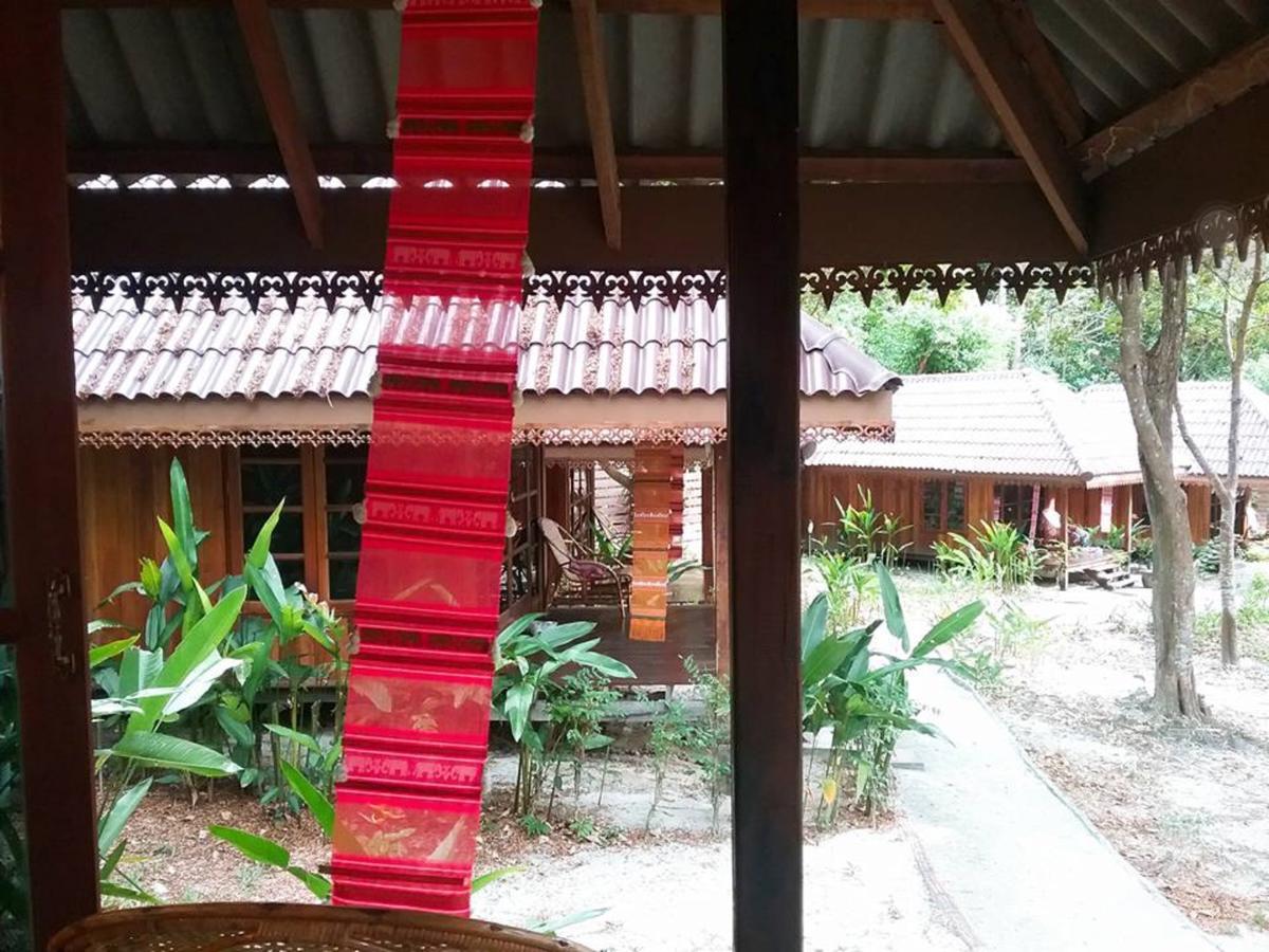 Lipe Sunset Forest Resort Exterior photo