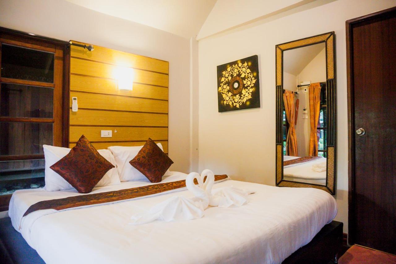 Lipe Sunset Forest Resort Exterior photo