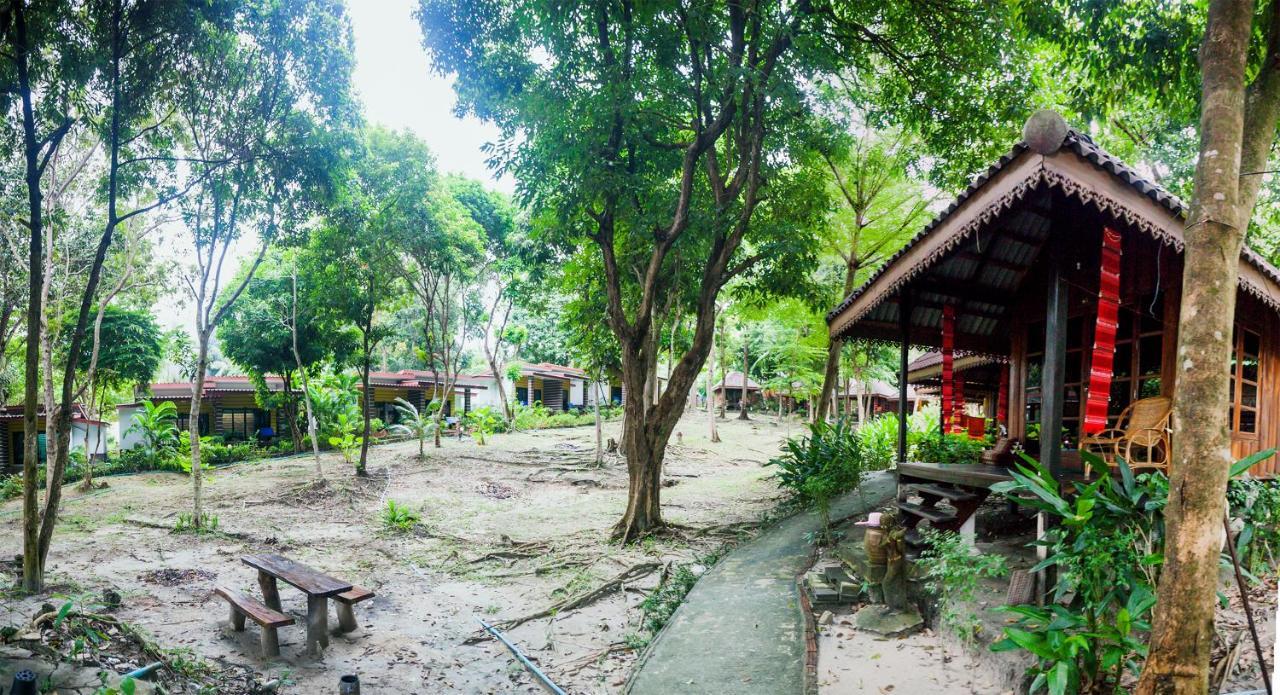 Lipe Sunset Forest Resort Exterior photo
